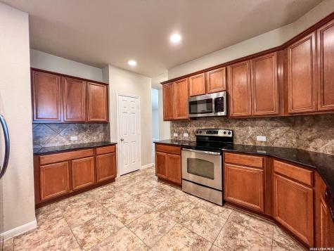 923 Avery Parkway New Braunfels TX 78130