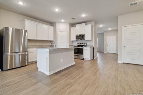 1033 Windflower New Braunfels TX 78130