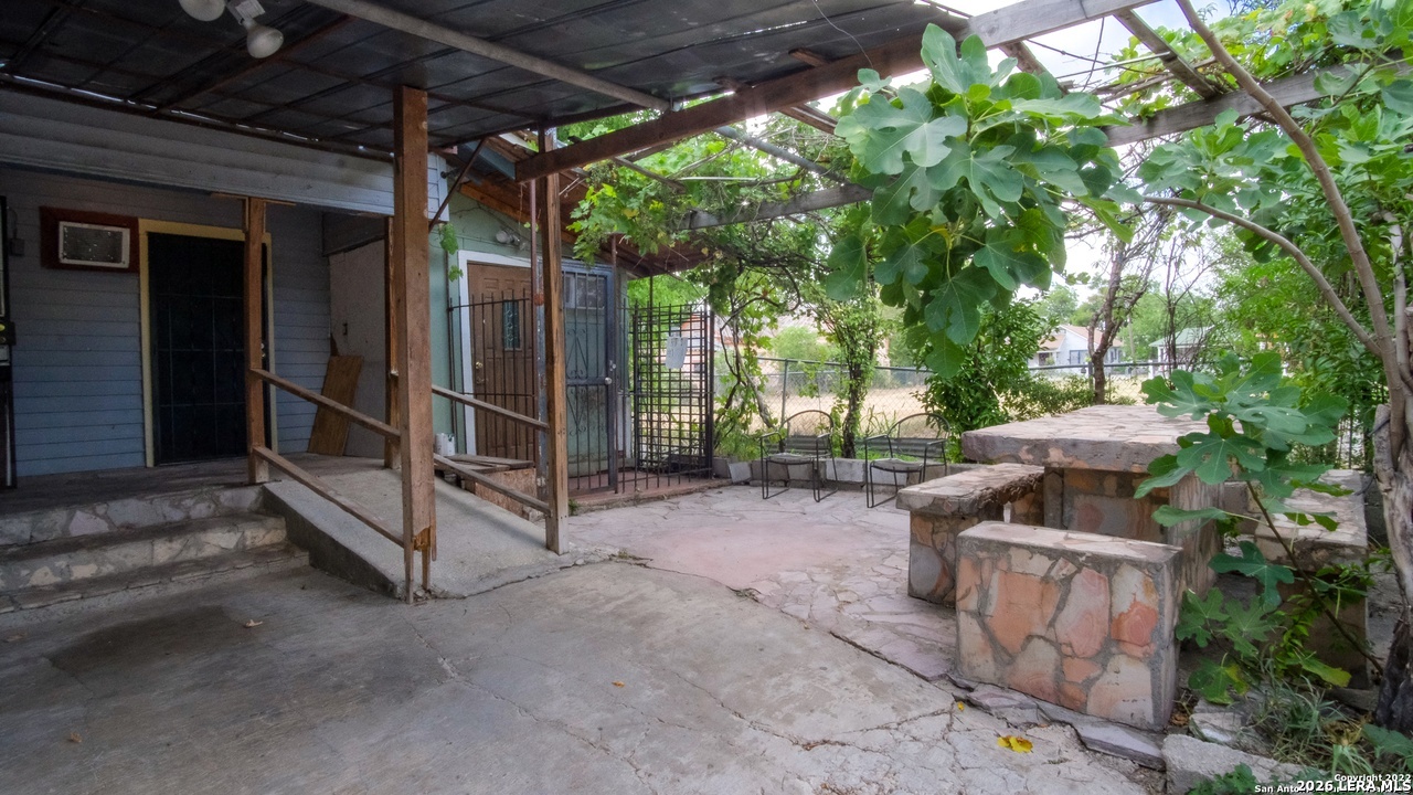 314 N Nueces San Antonio TX 78207
