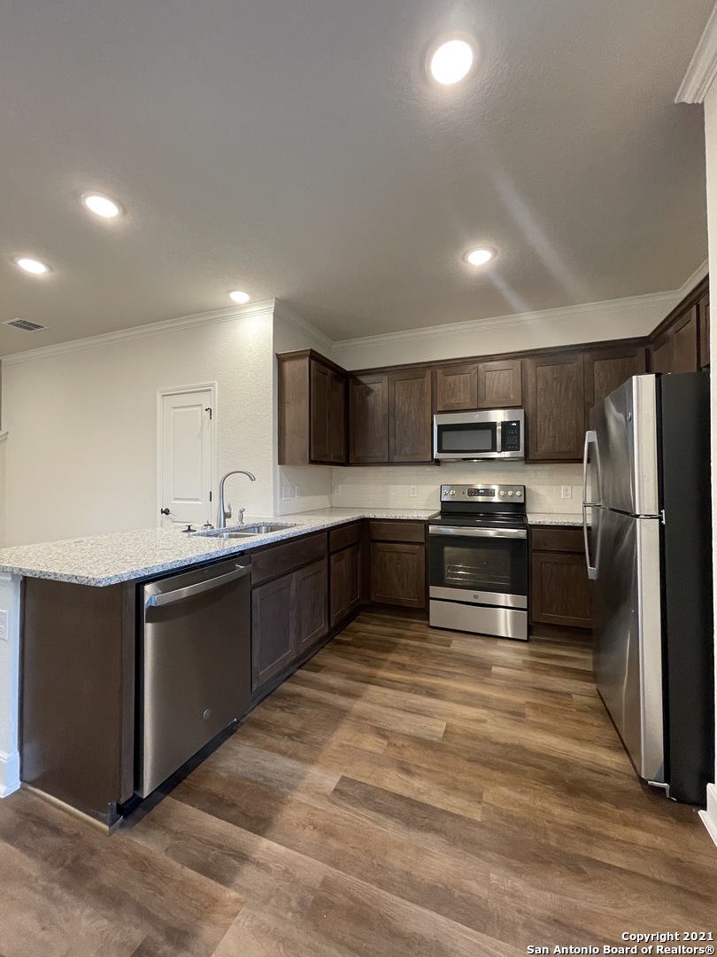 2207 Lynwood Bend San Antonio TX 78245