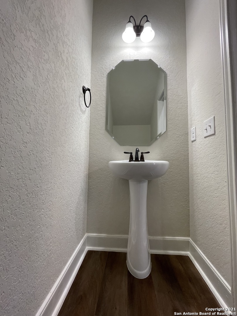 2207 Lynwood Bend San Antonio TX 78245