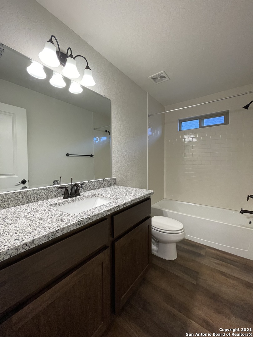 2207 Lynwood Bend San Antonio TX 78245