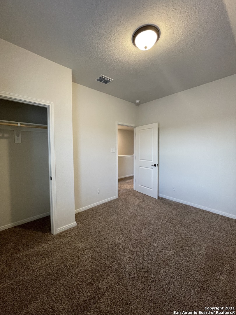 2207 Lynwood Bend San Antonio TX 78245