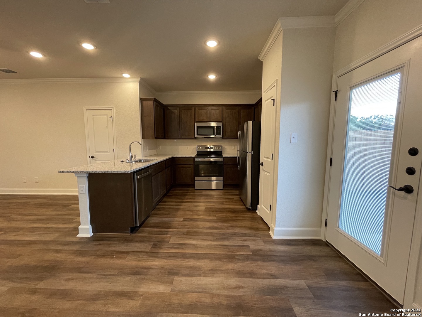 2207 Lynwood Bend San Antonio TX 78245