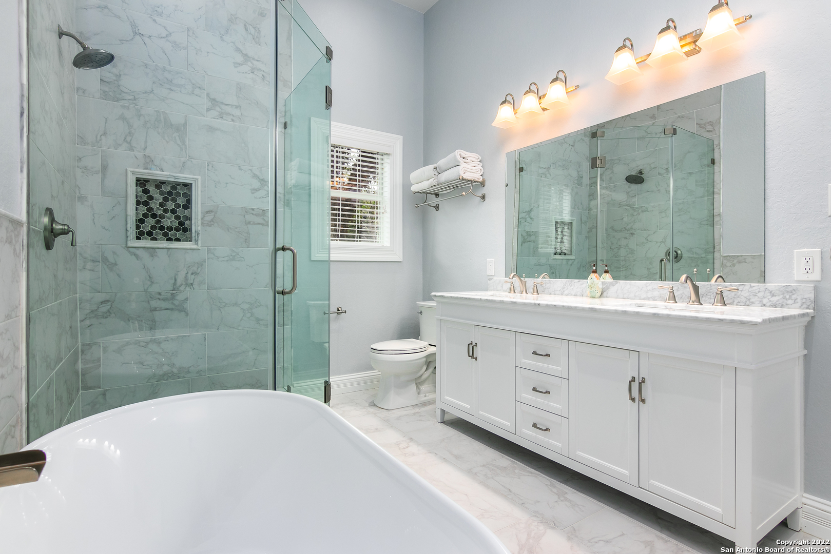 510 A E Mistletoe Avenue San Antonio TX 78212