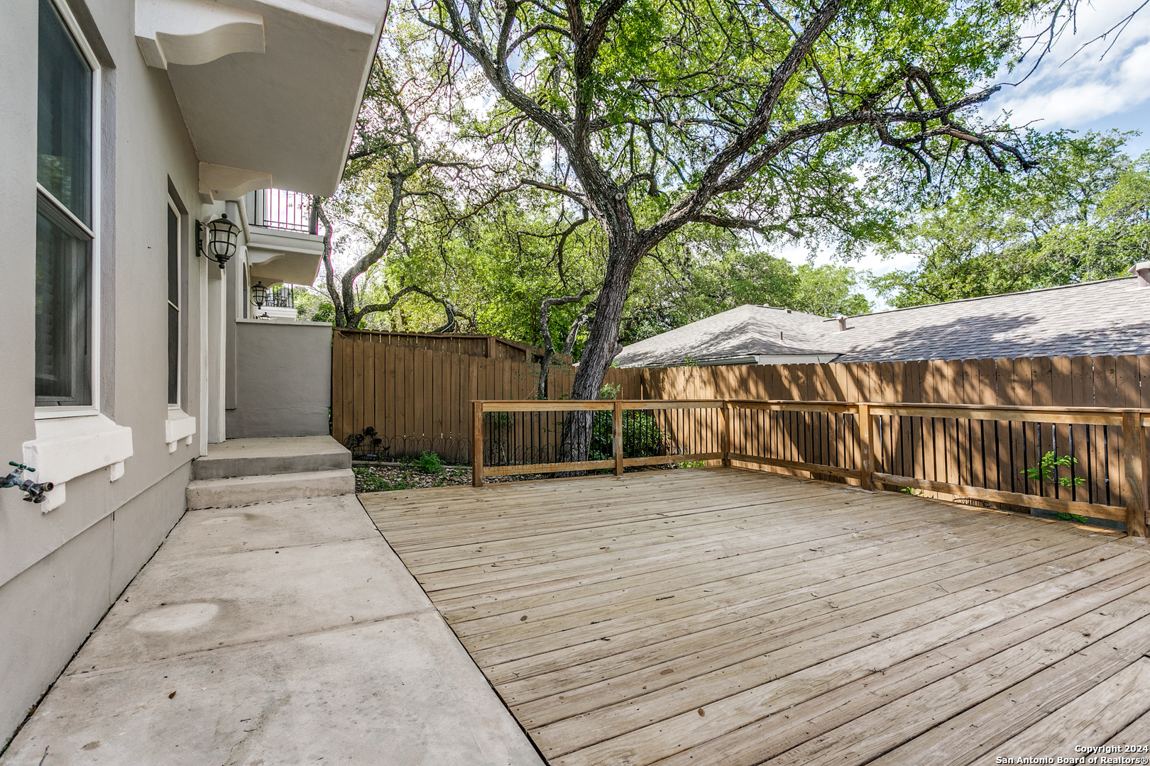 231 E Mulberry Avenue San Antonio TX 78212
