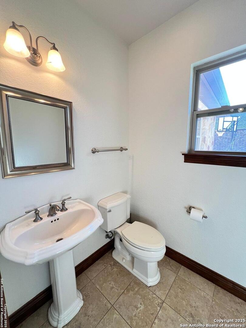 2264 Granada Hills New Braunfels TX 78132
