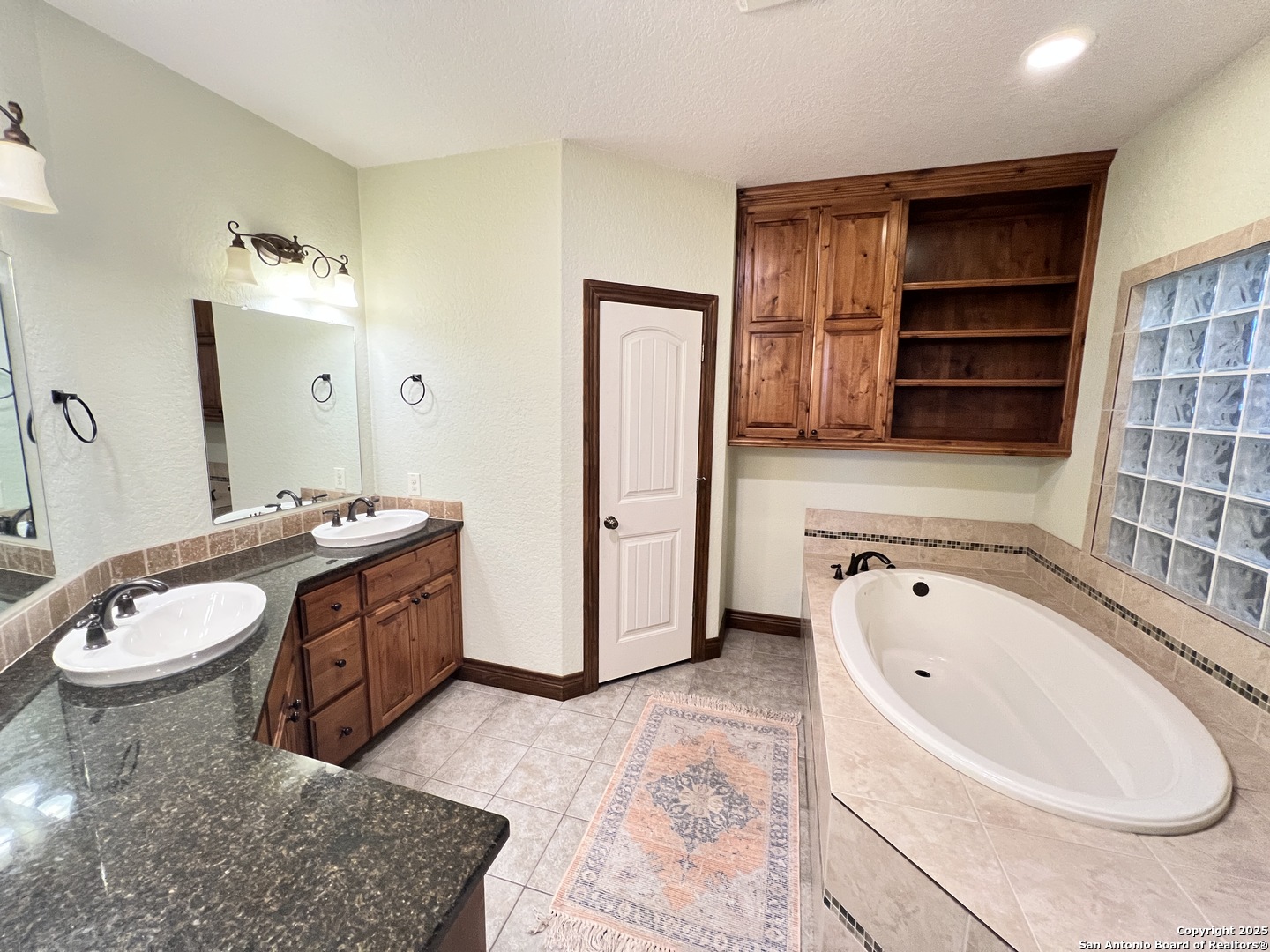 2264 Granada Hills New Braunfels TX 78132