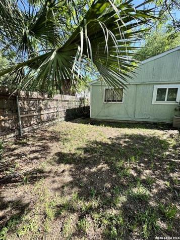 325 E French Place San Antonio TX 78212