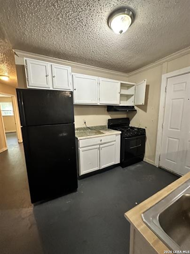 325 E French Place San Antonio TX 78212