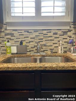 2014 W Houston St Upstairs San Antonio TX 78207