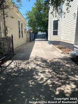 2014 W Houston St Upstairs San Antonio TX 78207