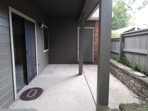 31 Chapel Hill San Antonio TX 78240