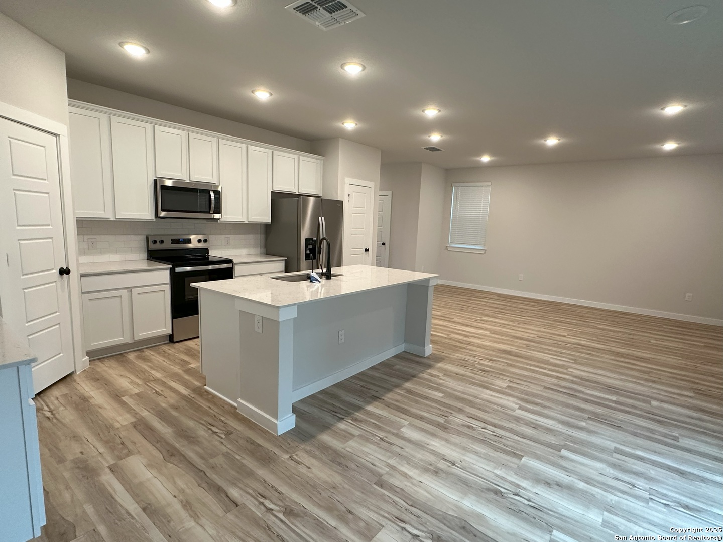 5935 Hausman Road San Antonio TX 78249