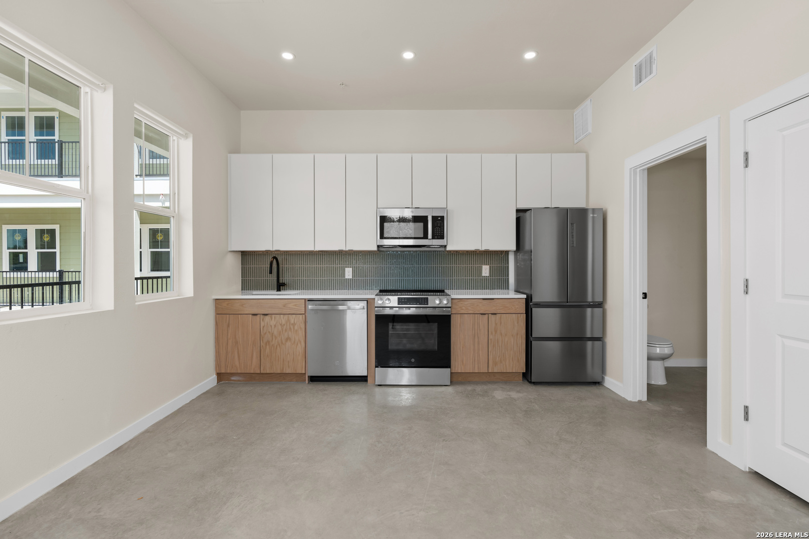 725 W Ashby Place San Antonio TX 78212