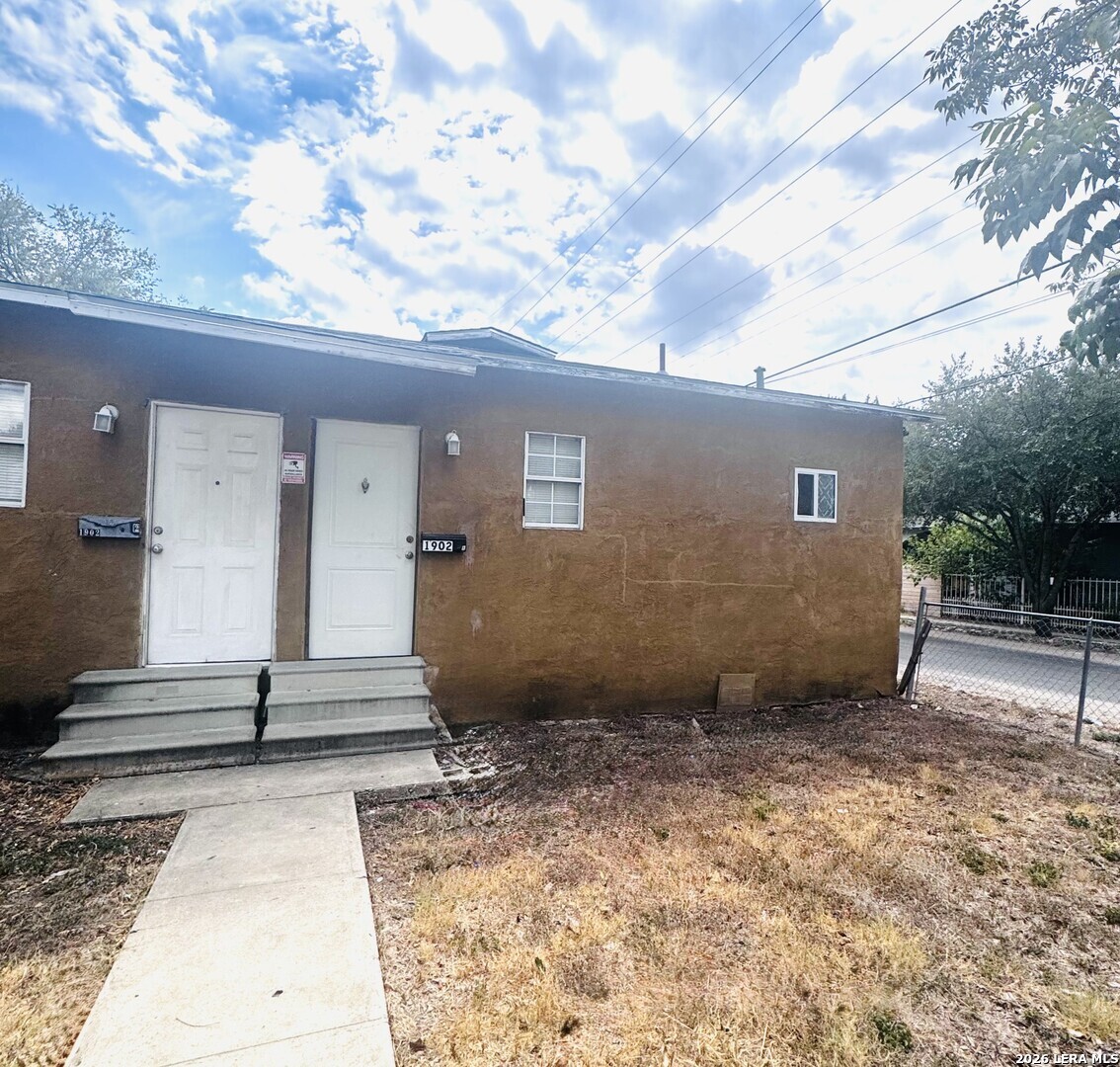 1902 Lennon Avenue San Antonio TX 78223