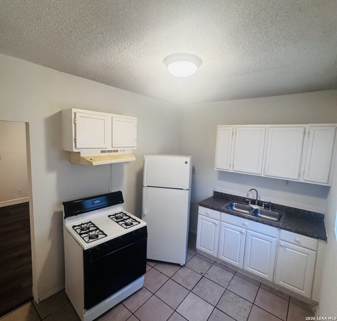 1902 Lennon Avenue San Antonio TX 78223