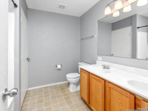 107 Venezia San Antonio TX 78253