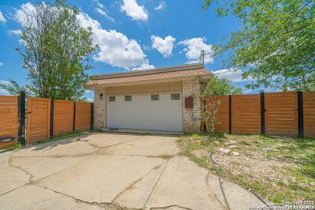 4515 Golf View Drive San Antonio TX 78223