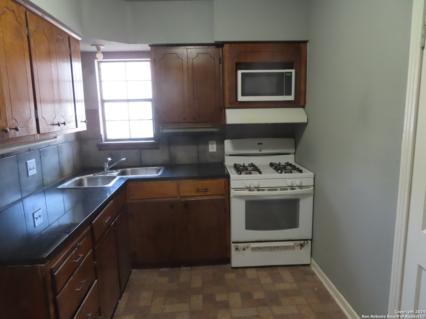 331 Westminster San Antonio TX 78228