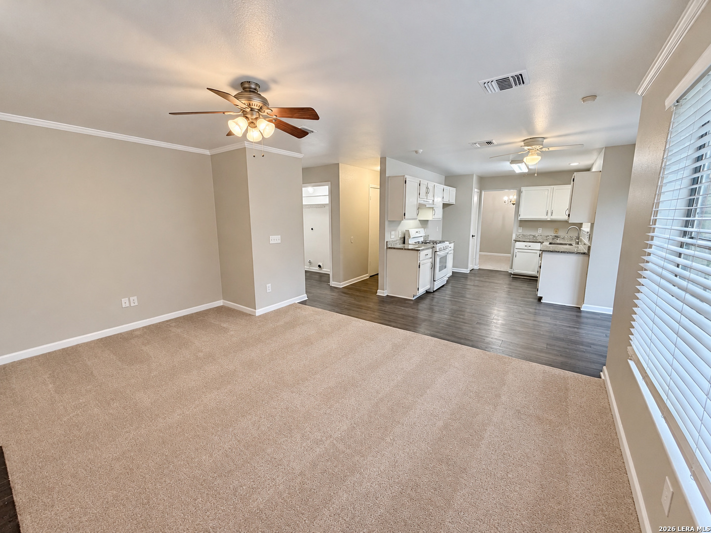 10607 Coyote Hill Converse TX 78109