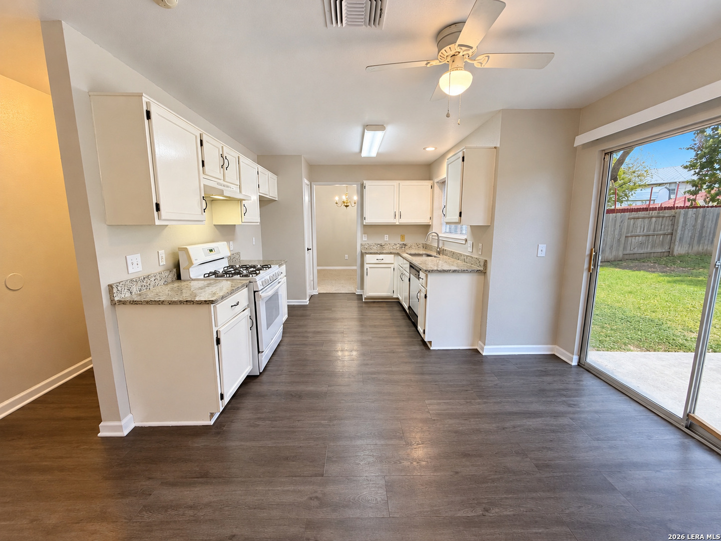 10607 Coyote Hill Converse TX 78109