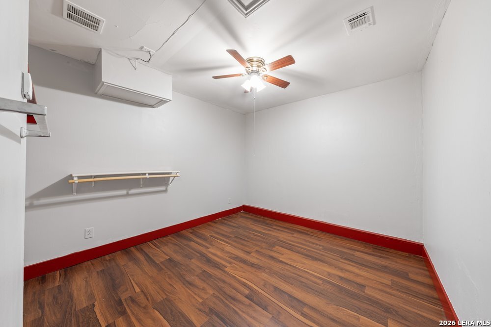 7919 Wayside Trail San Antonio TX 78244
