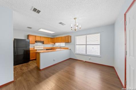 7919 Wayside Trail San Antonio TX 78244