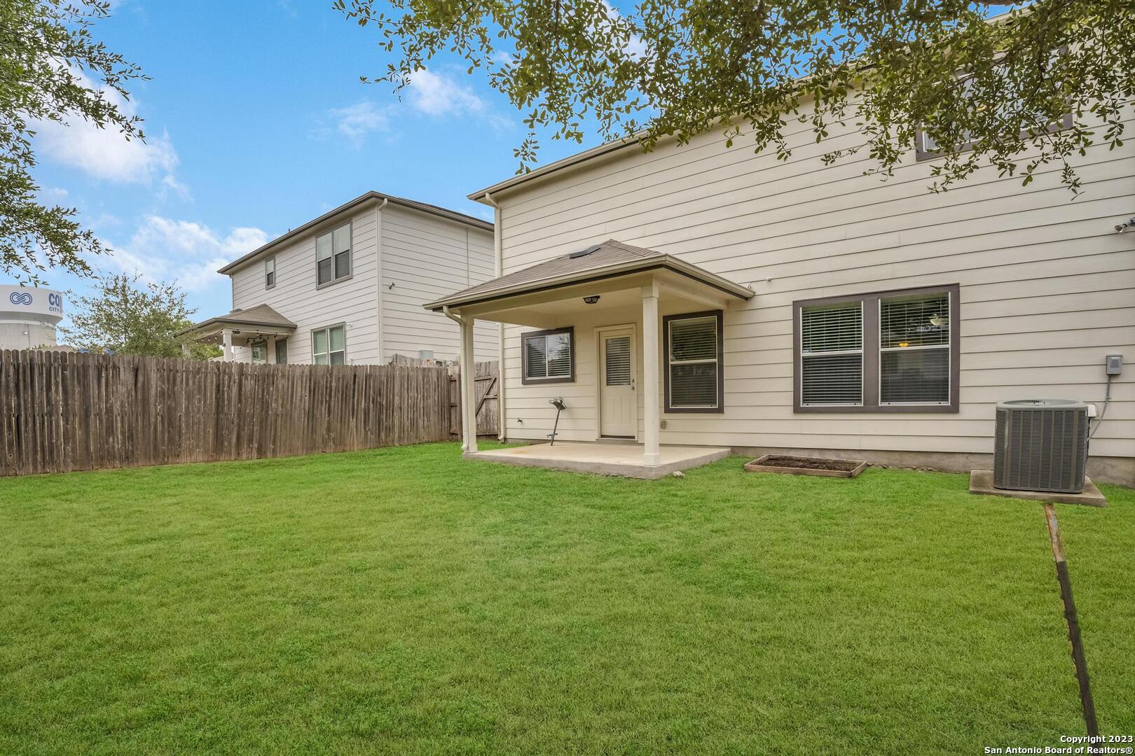 9539 Lookover Bay Converse TX 78109