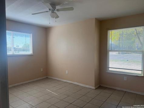 3718 Pleasanton Road San Antonio TX 78221
