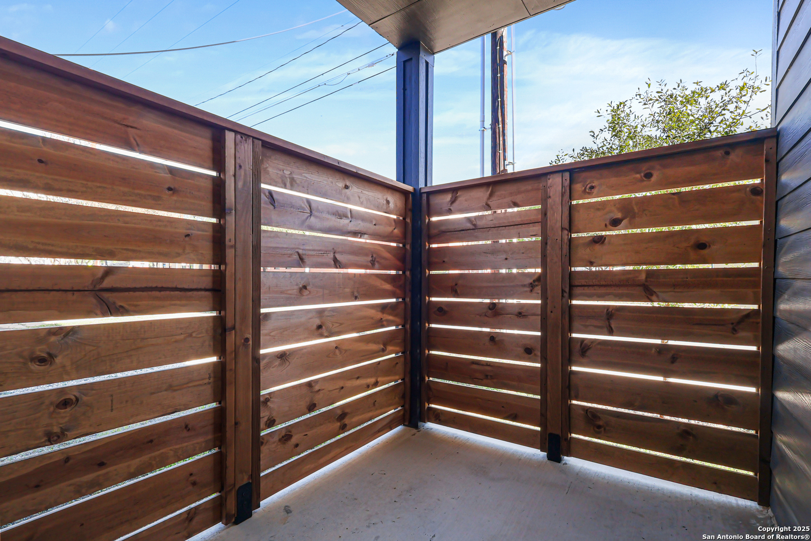 1021 S Hackberry San Antonio TX 78210