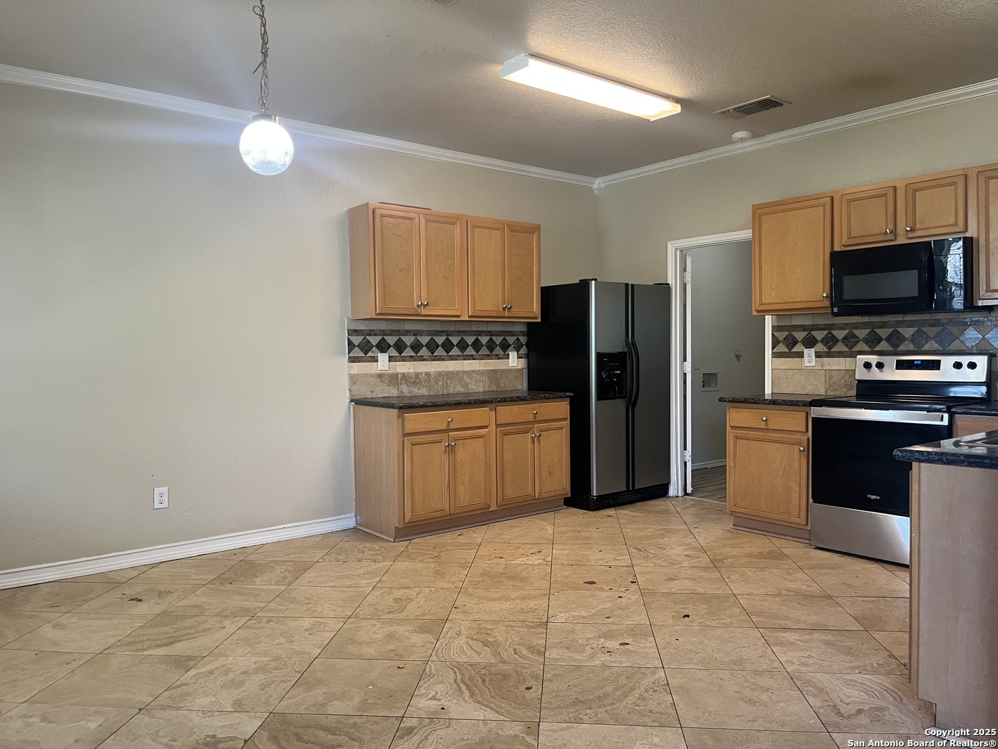 7002 Hallie Spirit San Antonio TX 78227