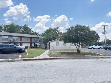 5602 Bienville San Antonio TX 78233