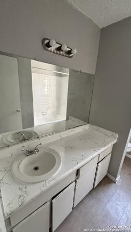 5602 Bienville San Antonio TX 78233