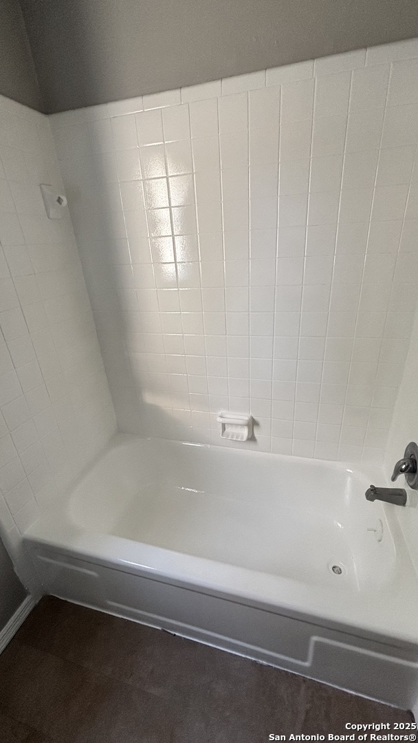 5602 Bienville San Antonio TX 78233