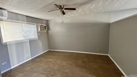5602 Bienville San Antonio TX 78233