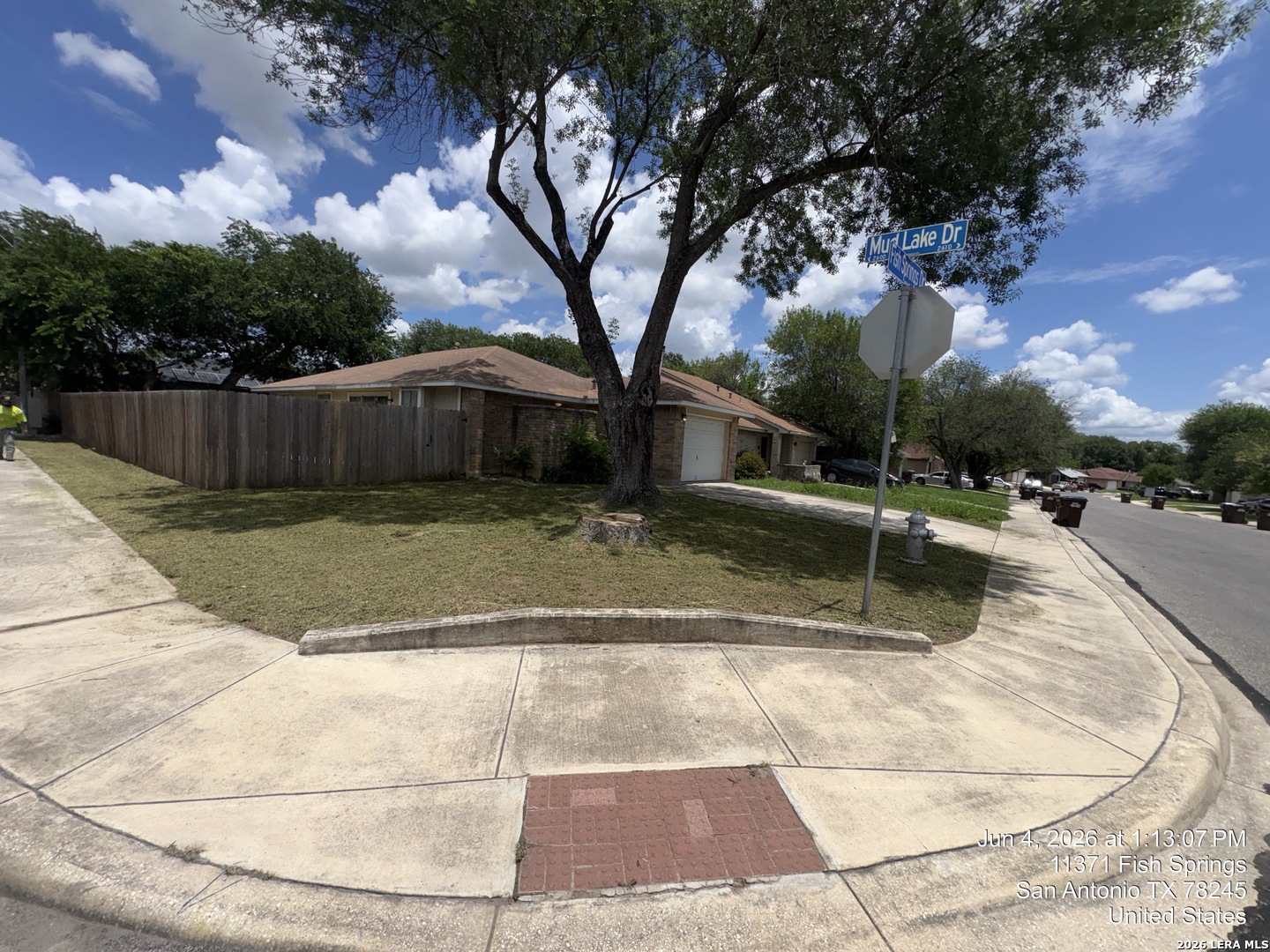 11371 Fish Springs San Antonio TX 78245