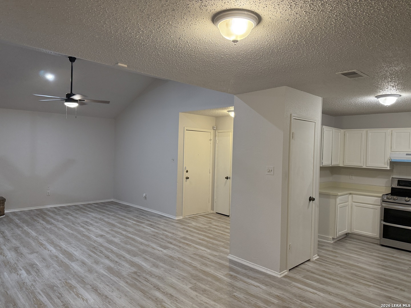 11371 Fish Springs San Antonio TX 78245