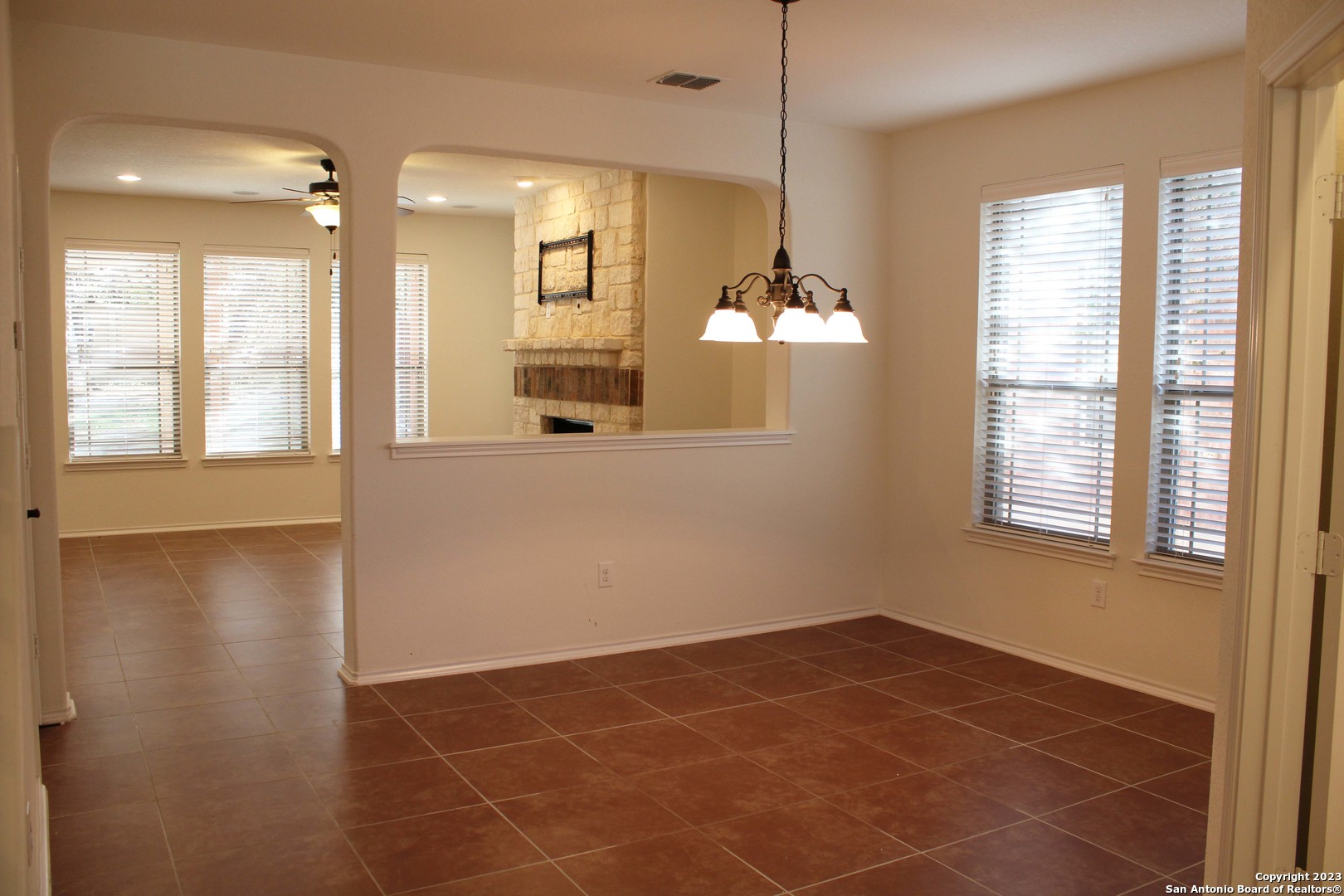 2814 Dusseldorf San Antonio TX 78230