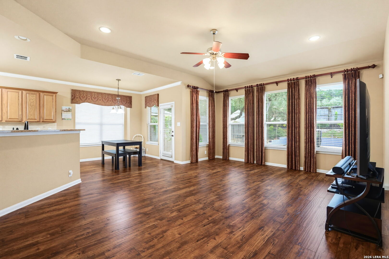 1014 Mineral Hills San Antonio TX 78260