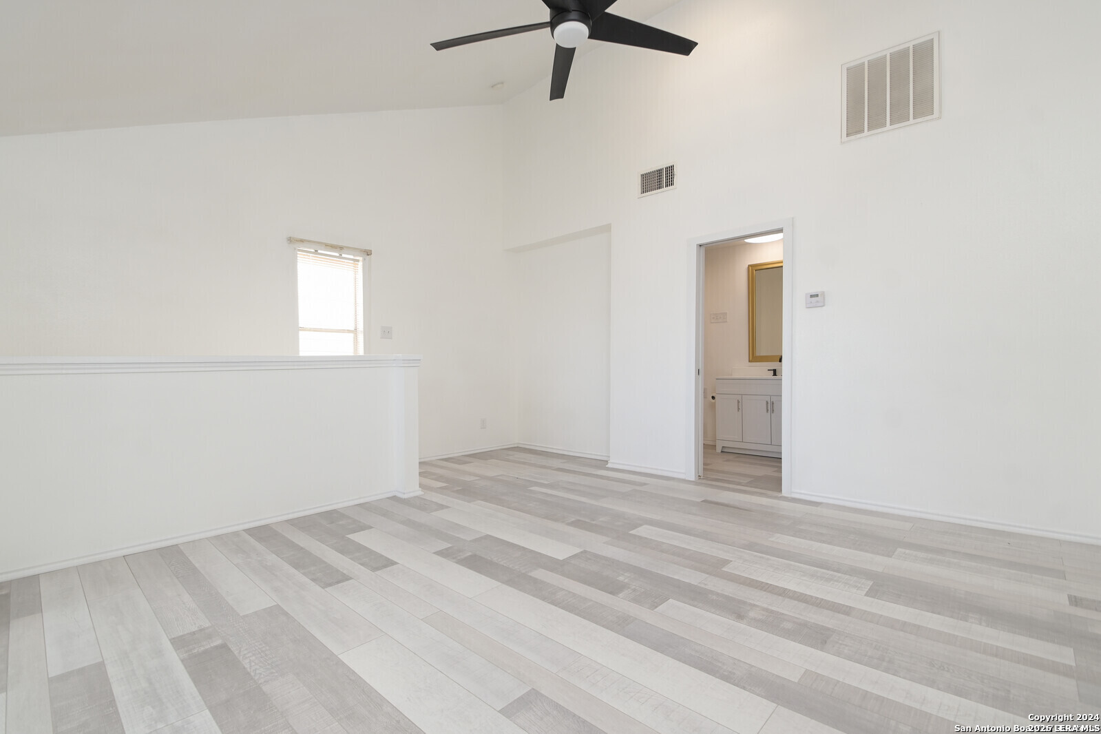 10527 Perrin Beitel San Antonio TX 78217