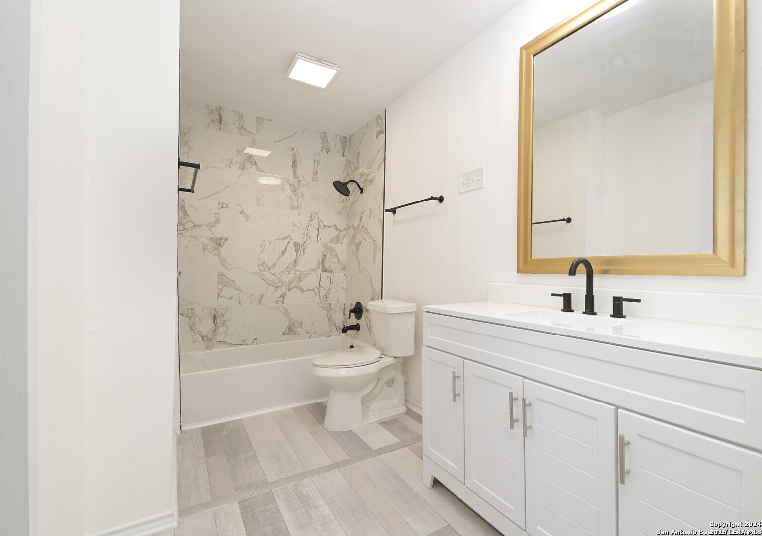 10527 Perrin Beitel San Antonio TX 78217