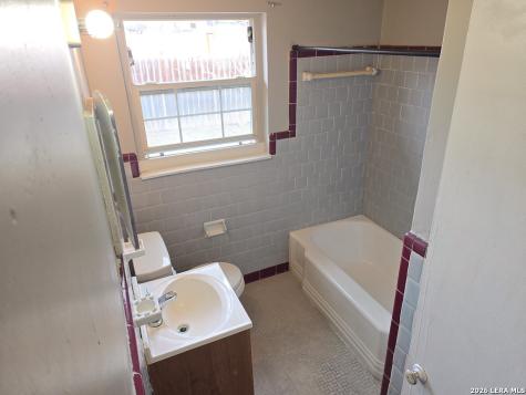 341 Longview San Antonio TX 78220