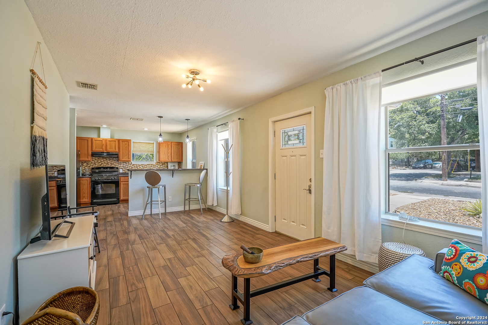 530 E Myrtle Street San Antonio TX 78212