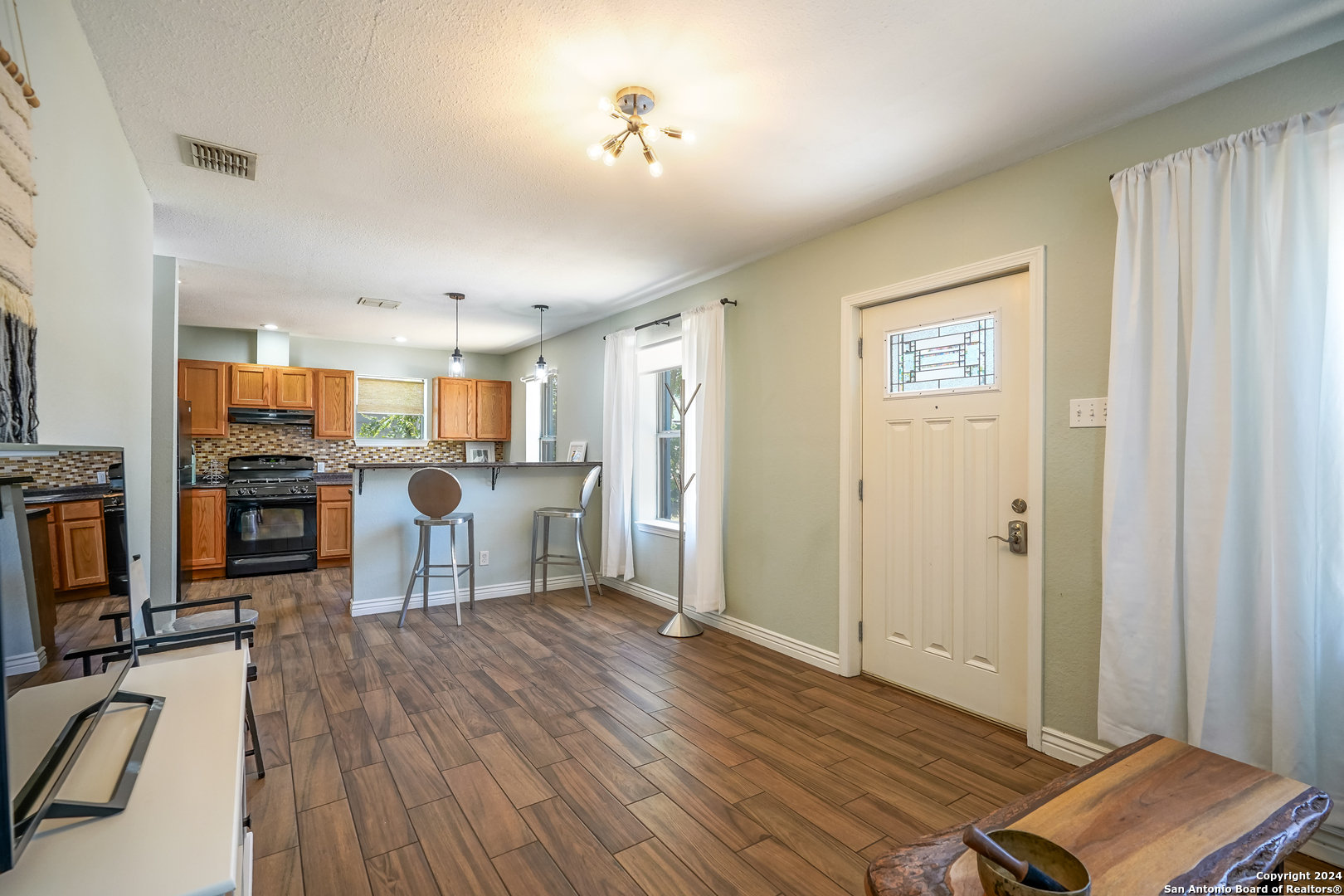 530 E Myrtle Street San Antonio TX 78212