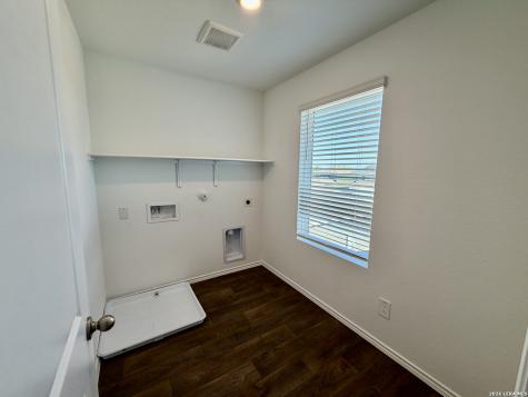 1011 Catalonia Pass San Antonio TX 78221