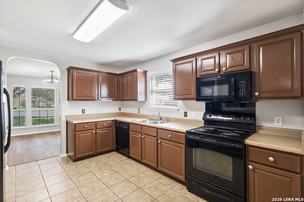 268 Donalan Drive Converse TX 78109