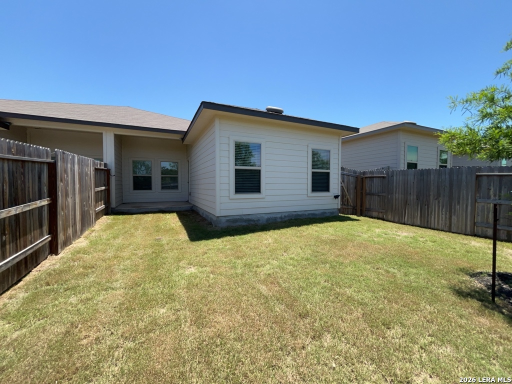5435 Devils Gate Converse TX 78109