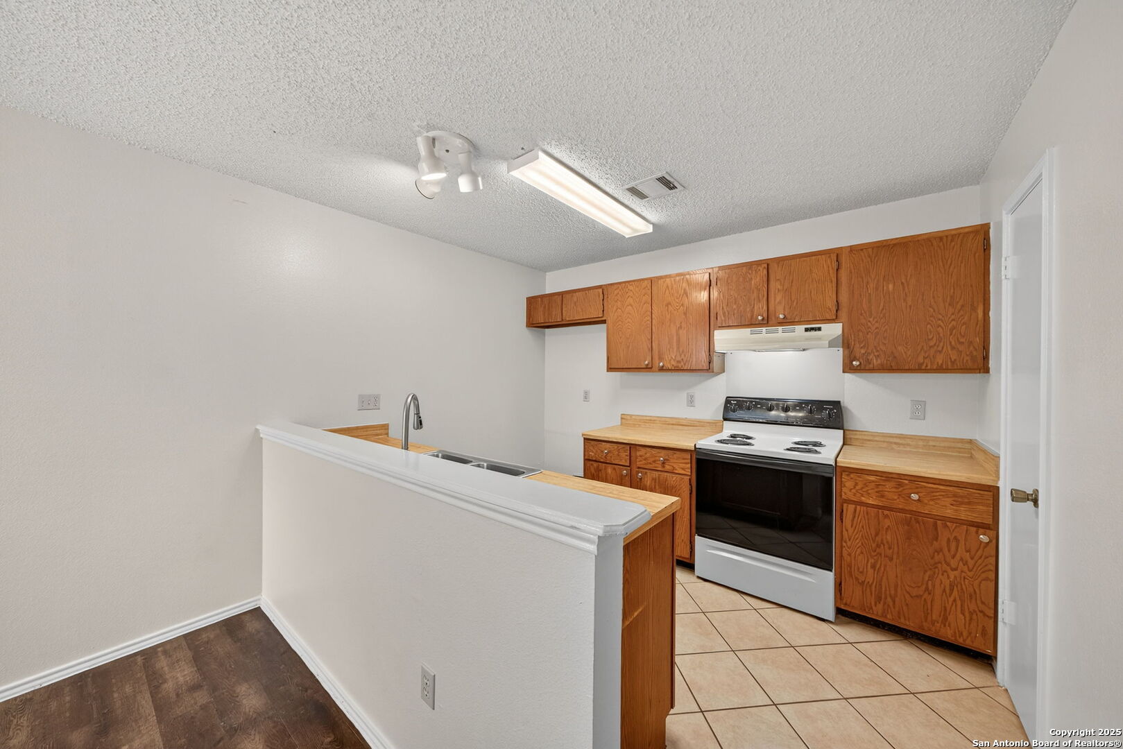 7272 Hardesty San Antonio TX 78250