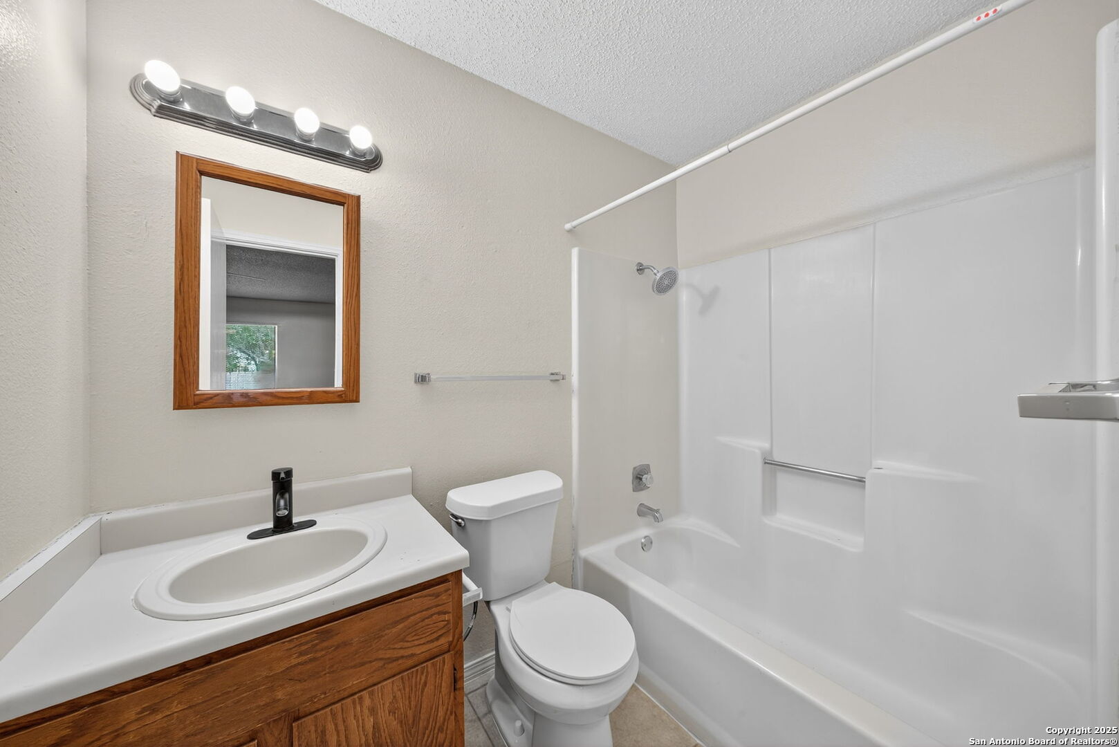 7272 Hardesty San Antonio TX 78250